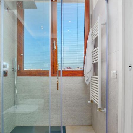 Window On The Sea Apartment Олбия Екстериор снимка