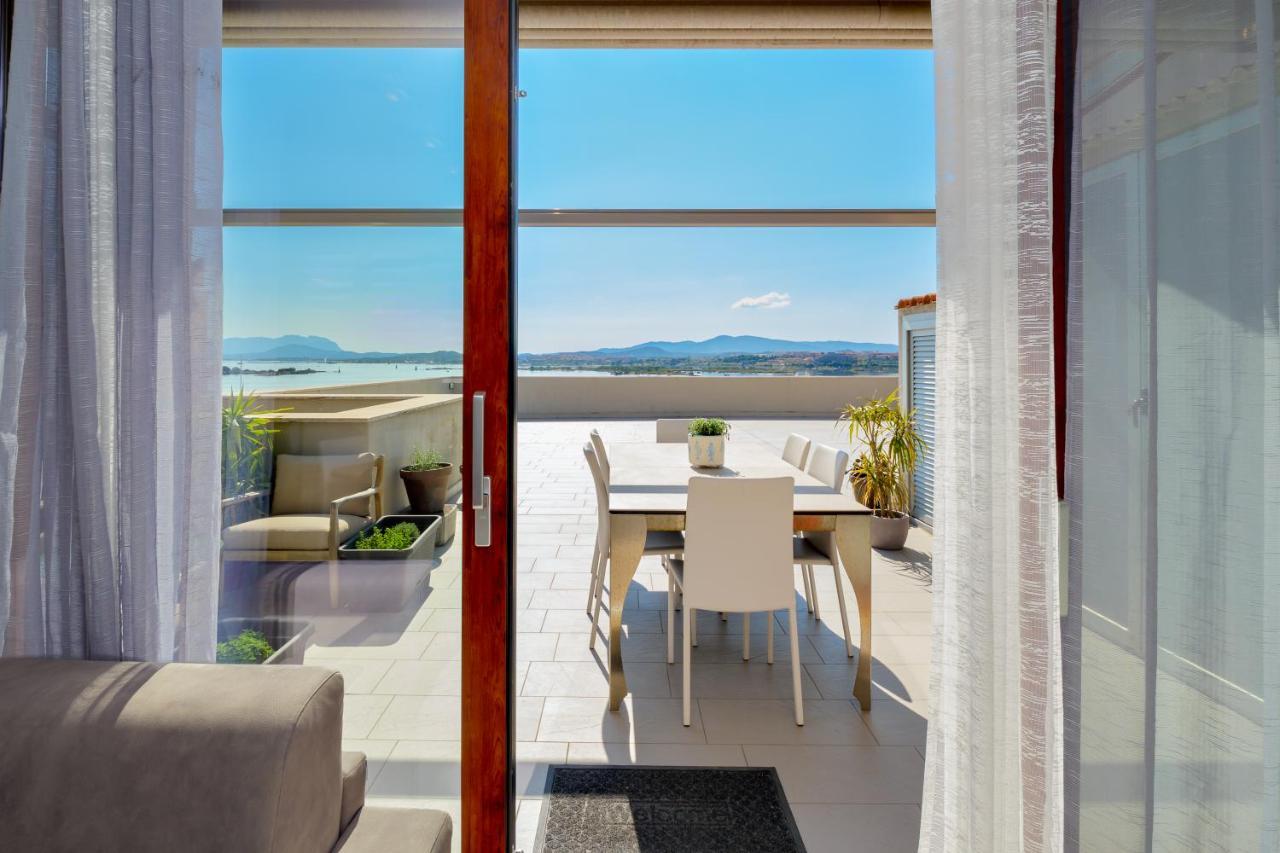 Window On The Sea Apartment Олбия Екстериор снимка