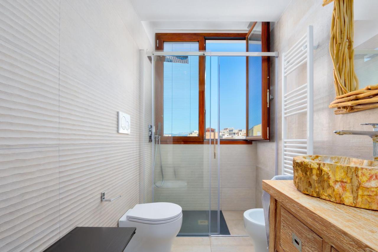 Window On The Sea Apartment Олбия Екстериор снимка
