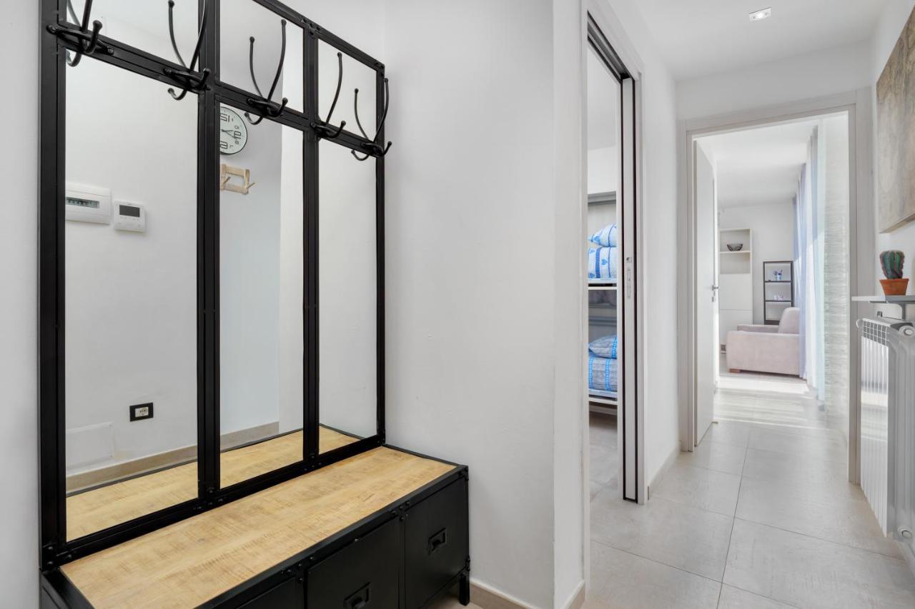 Window On The Sea Apartment Олбия Екстериор снимка